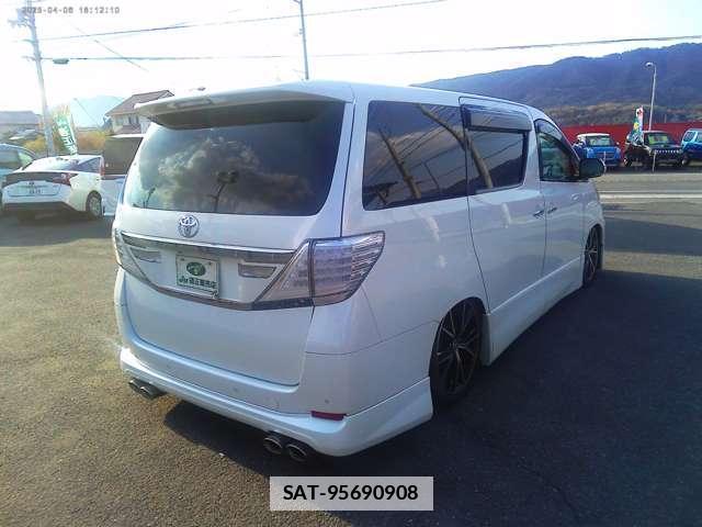 Toyota VELLFIRE 2014-03 7795605-1
