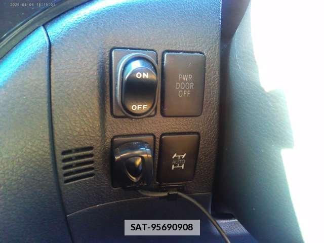 Toyota VELLFIRE 2014-03 7795605-14