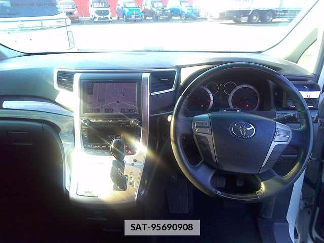 Toyota VELLFIRE 2014-03 7795605-2