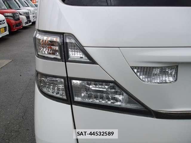 Toyota VELLFIRE 2009-12 7796772-17