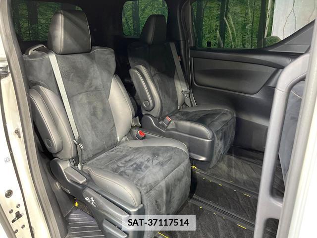Toyota VELLFIRE 2022-06 7799559-9