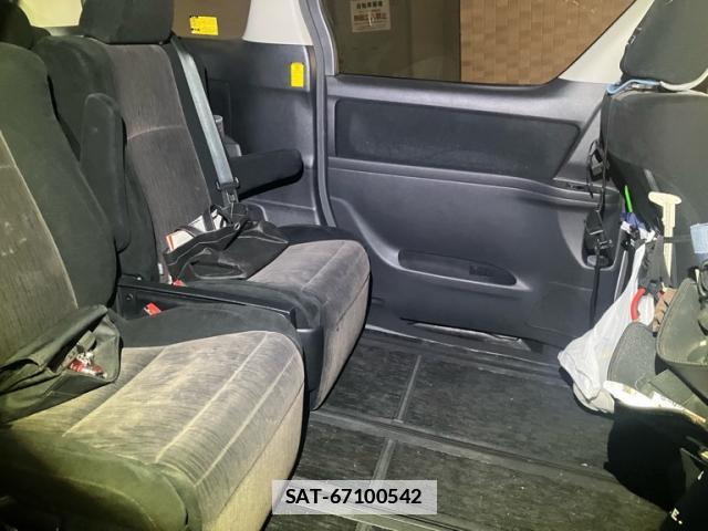 Toyota VELLFIRE 2013-06 7800480-9