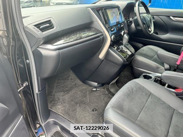 Toyota VELLFIRE 2020-10 7803593-6