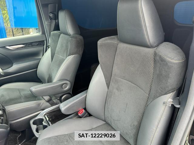 Toyota VELLFIRE 2020-10 7803593-7