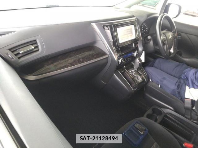 Toyota VELLFIRE 2015-04 7805742-2