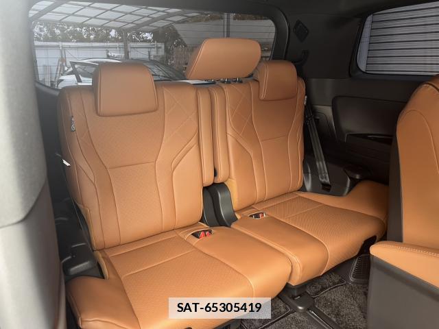 Toyota VELLFIRE 2026-04 7810195-17