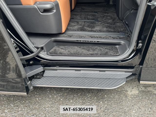 Toyota VELLFIRE 2026-04 7810195-9