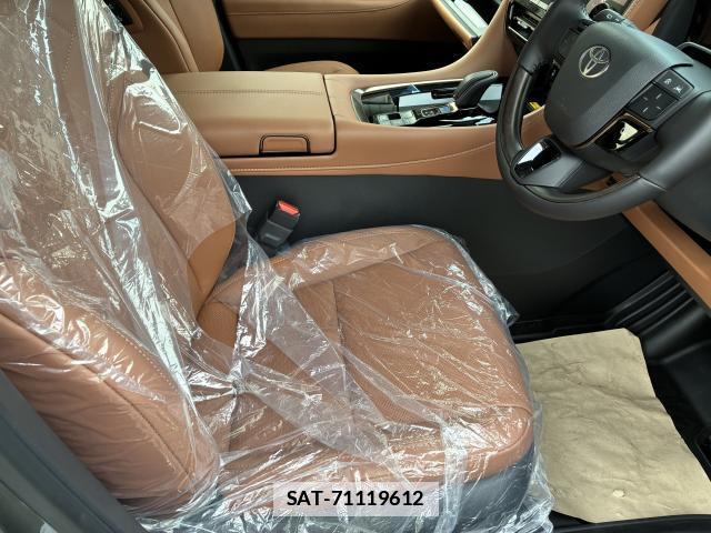 Toyota VELLFIRE 2026-05 7811271-2