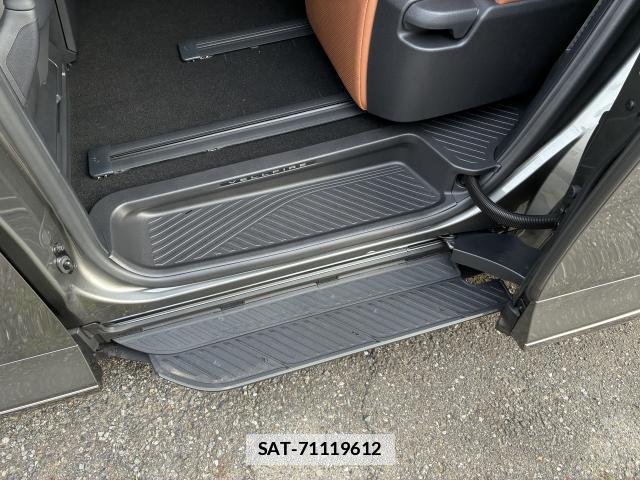 Toyota VELLFIRE 2026-05 7811271-5