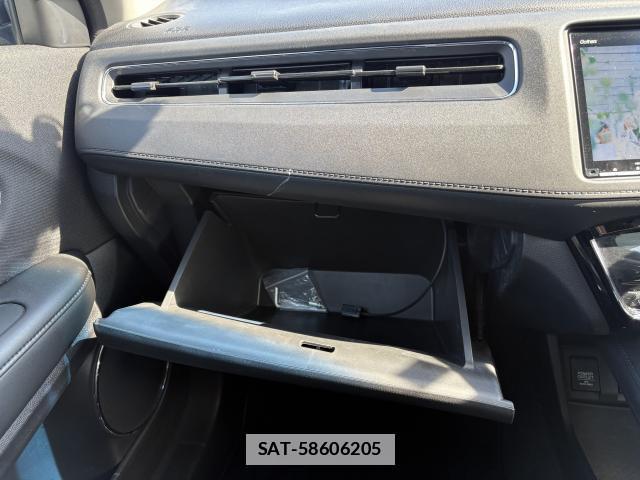 Honda VEZEL 2021-03 7794222-19
