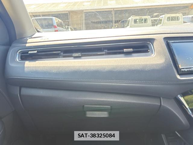 Honda VEZEL 2015-03 7795987-18
