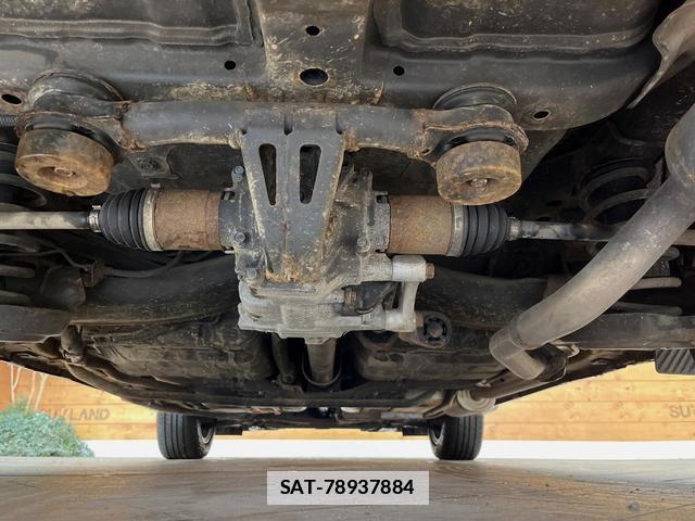 Honda VEZEL 2016-06 7799658-19