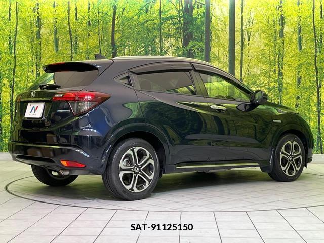 Honda VEZEL 2018-02 7802489-16