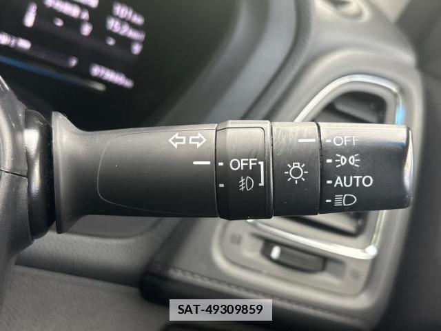 Honda VEZEL 2017-06 7808902-15