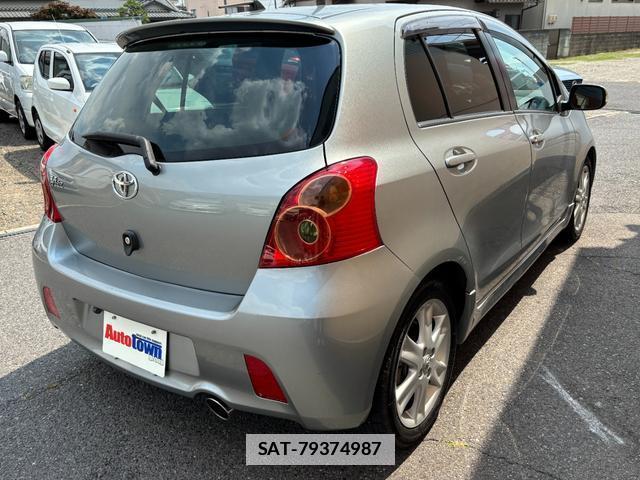 Toyota VITZ 2007-09 7793571-1