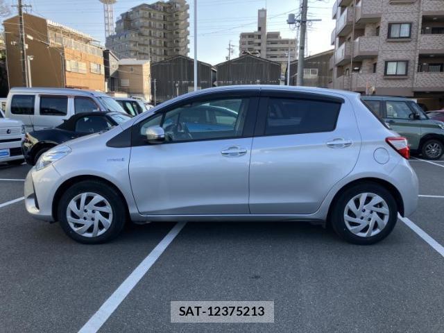 Toyota VITZ 2020-06 7795468-1