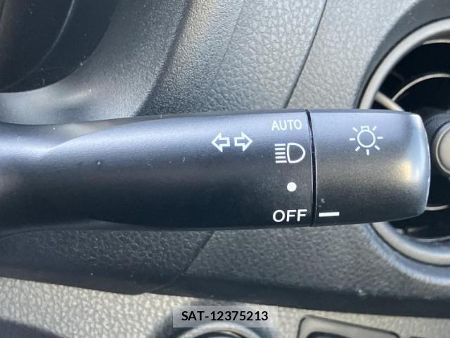 Toyota VITZ 2020-06 7795468-14