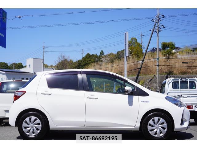 Toyota VITZ 2019-12 7795957-3