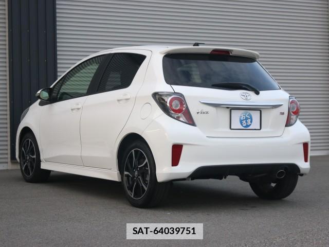 Toyota VITZ 2016-12 7796277-14
