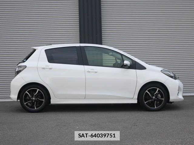 Toyota VITZ 2016-12 7796277-3