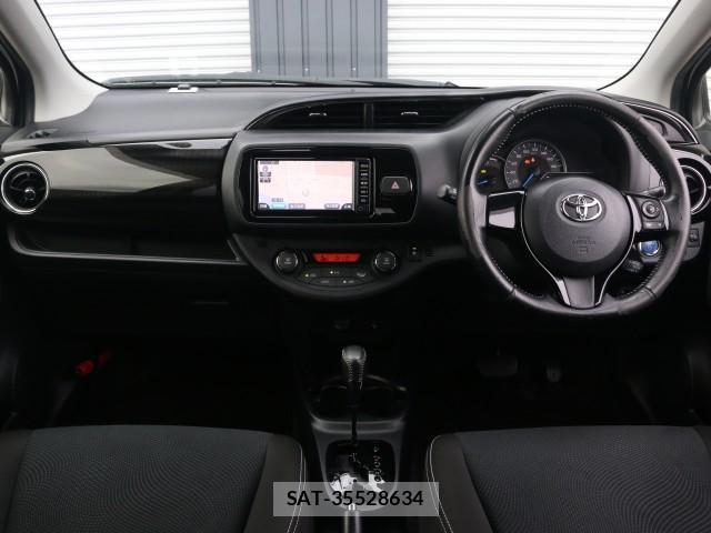 Toyota VITZ 2017-05 7796356-2