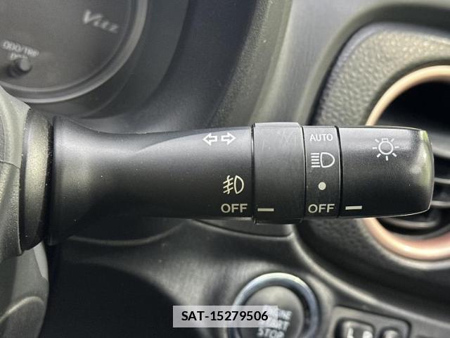 Toyota VITZ 2013-09 7796561-14