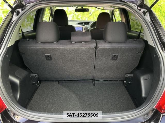 Toyota VITZ 2013-09 7796561-7