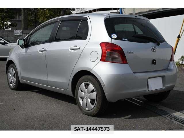 Toyota VITZ 2006-09 7796606-2