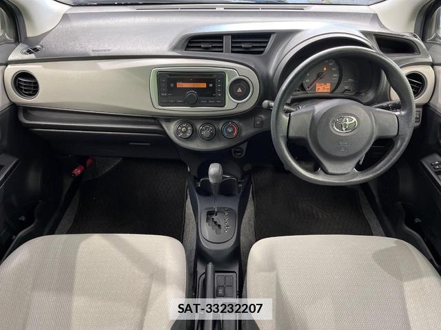 Toyota VITZ 2012-01 7798136-1