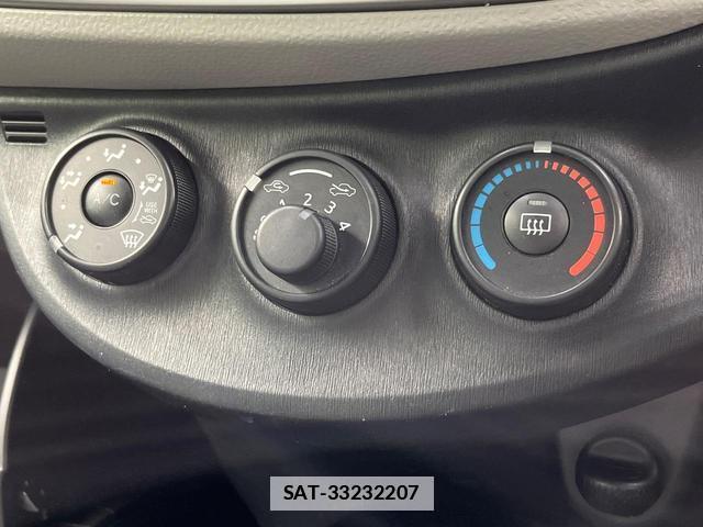 Toyota VITZ 2012-01 7798136-3