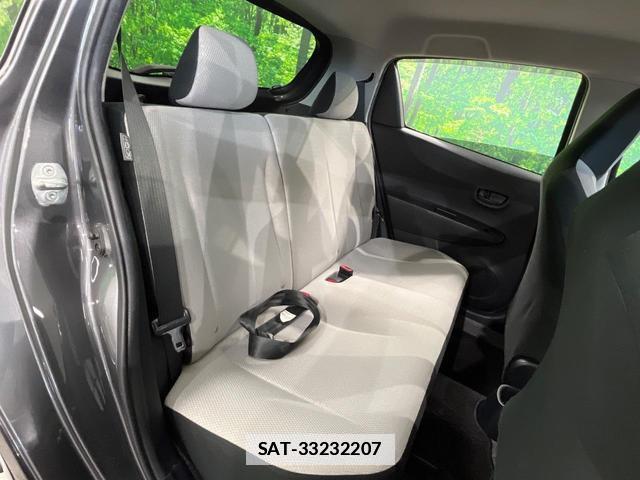 Toyota VITZ 2012-01 7798136-8