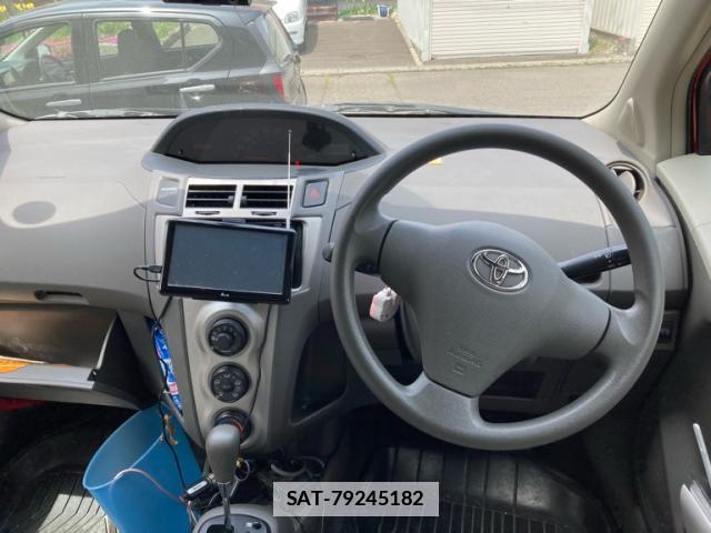 Toyota VITZ 2010-02 7799594-19