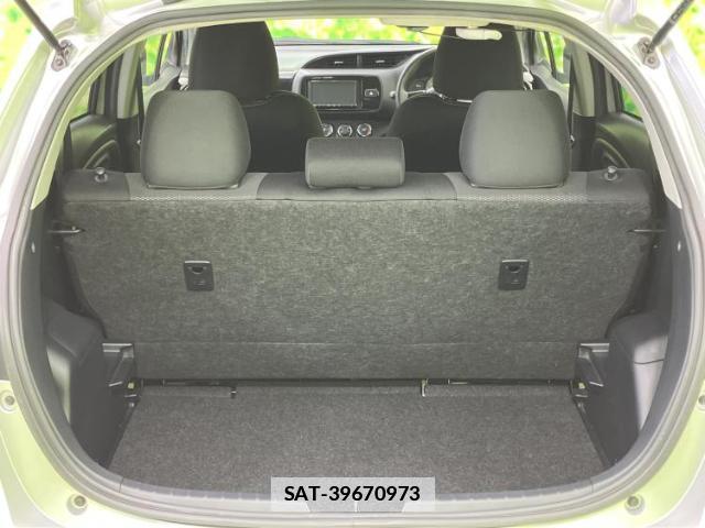 Toyota VITZ 2019-03 7803407-7