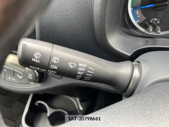Toyota VITZ 2018-06 7807976-15