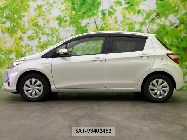 Toyota VITZ 2017-03 7808350-1