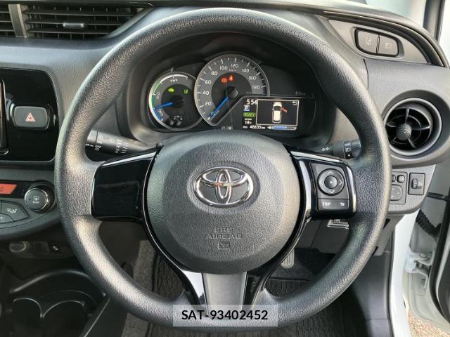 Toyota VITZ 2017-03 7808350-13