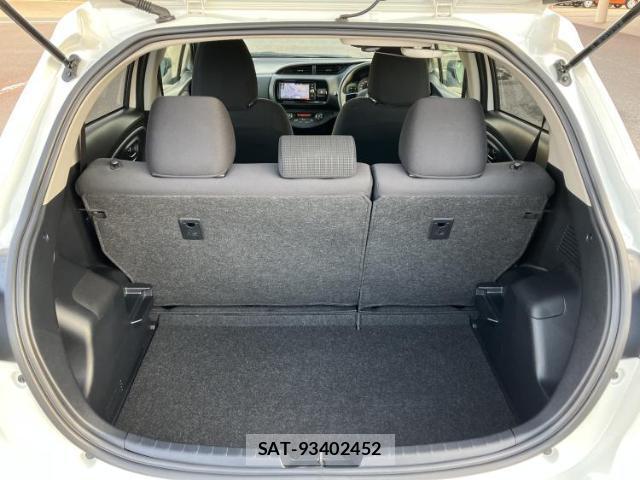 Toyota VITZ 2017-03 7808350-7