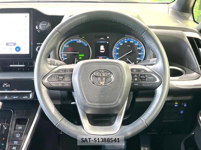 Toyota VOXY 2024-10 7793084-12