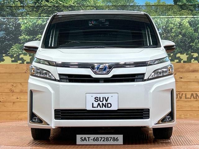Toyota VOXY 2017-08 7794585-15
