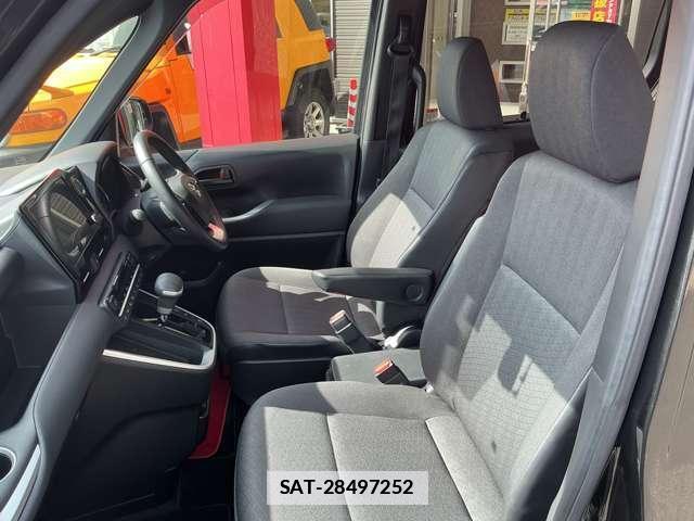 Toyota VOXY 2022-12 7795550-13