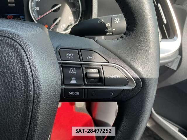 Toyota VOXY 2022-12 7795550-17