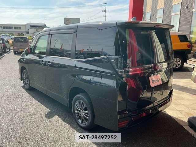 Toyota VOXY 2022-12 7795550-3