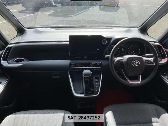 Toyota VOXY 2022-12 7795550-5