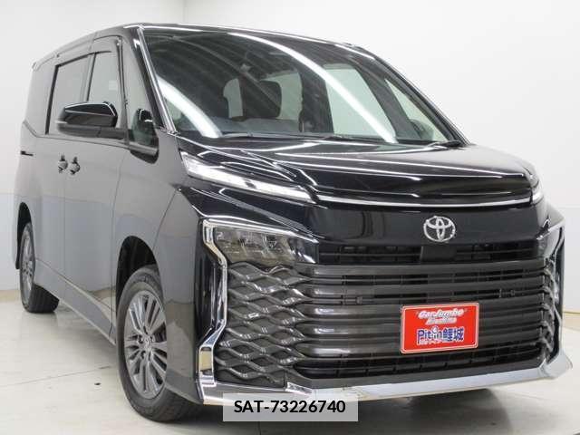 Toyota VOXY 2022-03 7795652-3