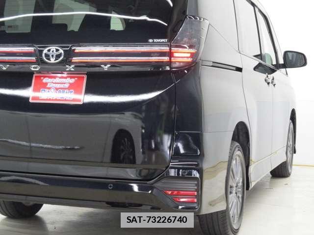 Toyota VOXY 2022-03 7795652-5