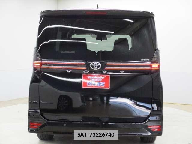Toyota VOXY 2022-03 7795652-7