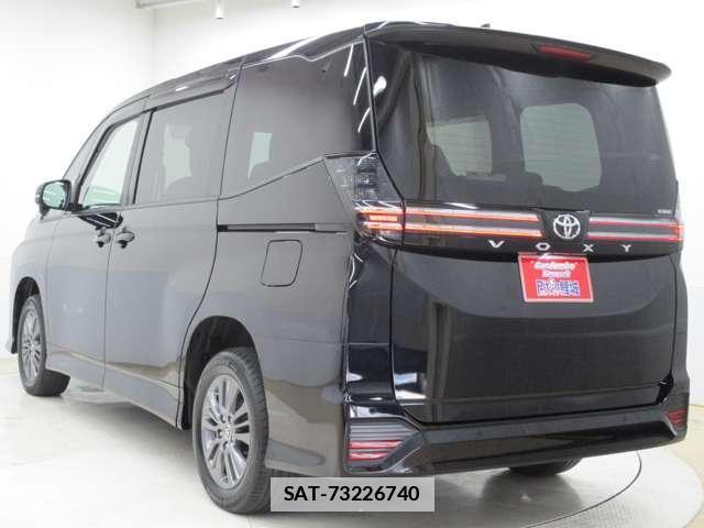 Toyota VOXY 2022-03 7795652-8