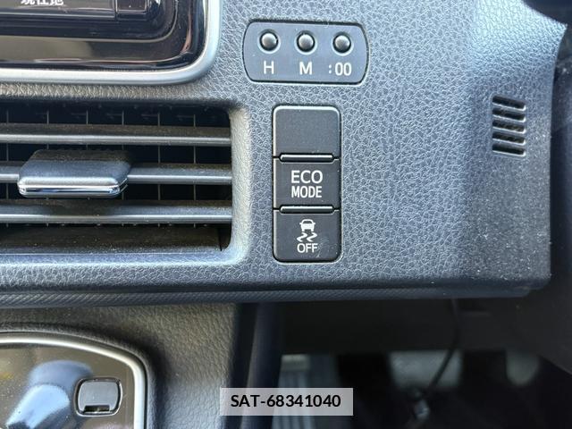 Toyota VOXY 2014-10 7795986-12