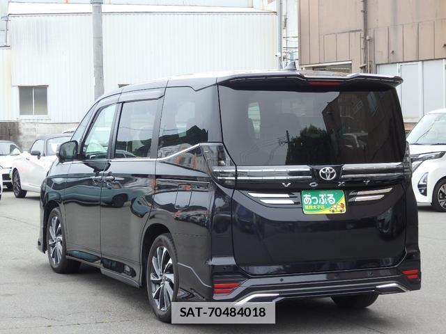 Toyota VOXY 2022-11 7797319-10