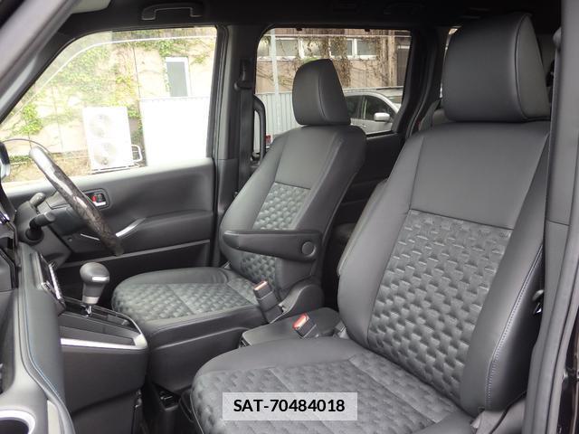 Toyota VOXY 2022-11 7797319-15